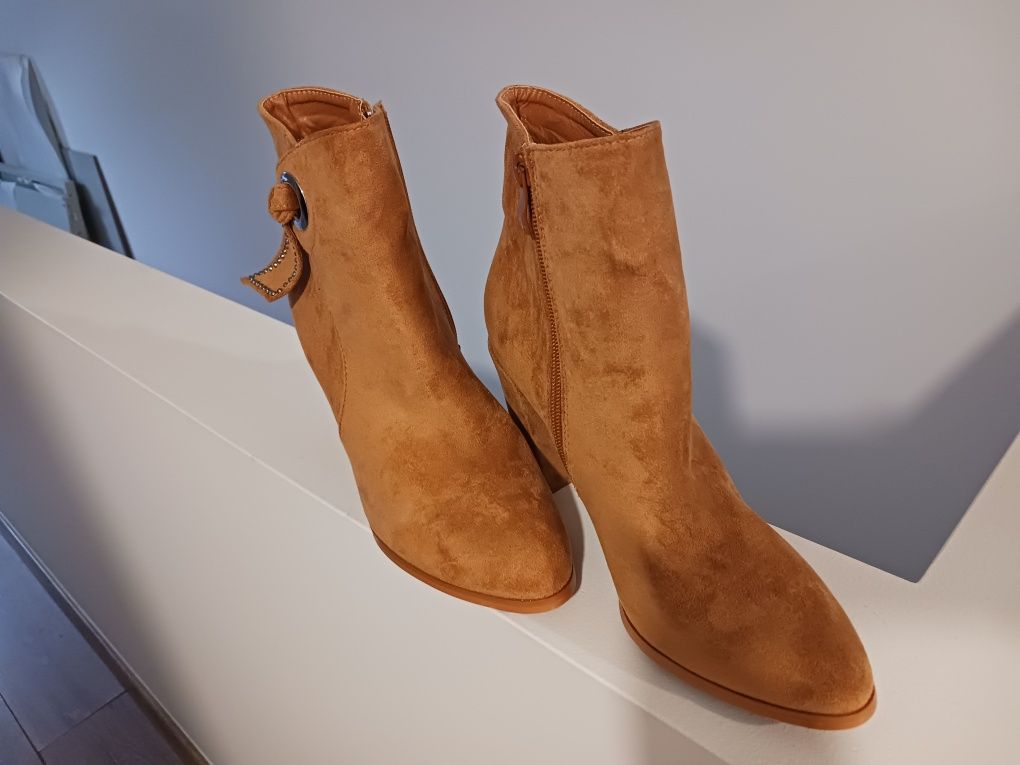 Botas camel n.38