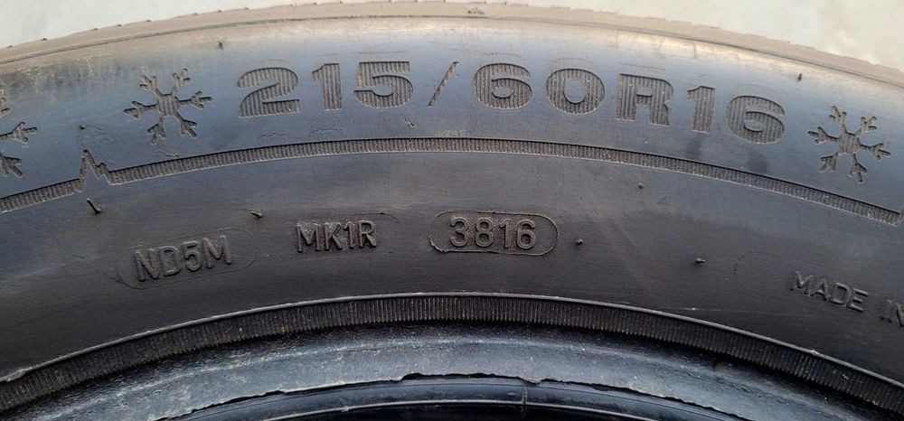 Sprzedam oponę zimową Dunlop Winter Sport 5 215/60R16 99H