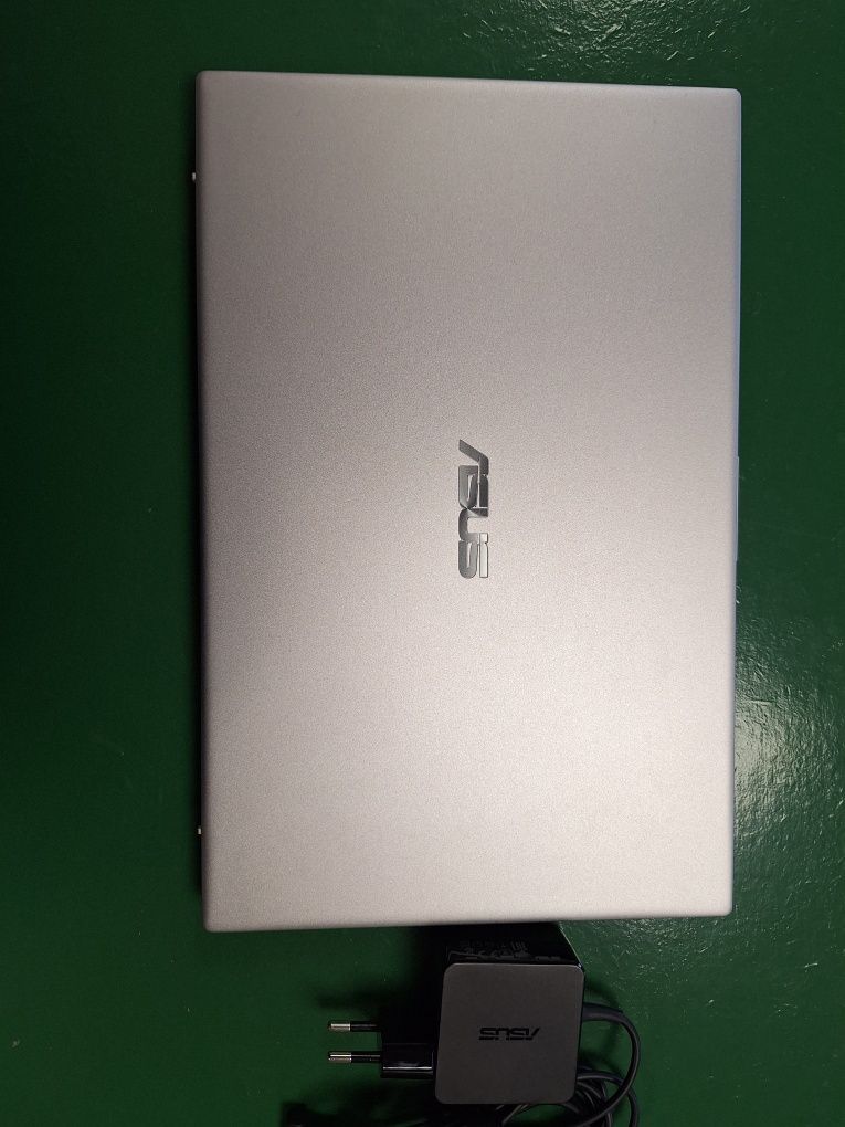 Asus s13 VivoBook X330