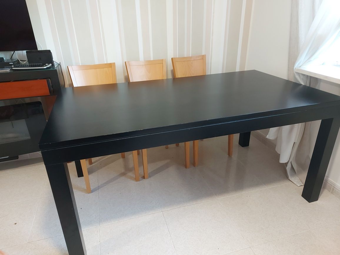 Mesa de jantar de cor wangue