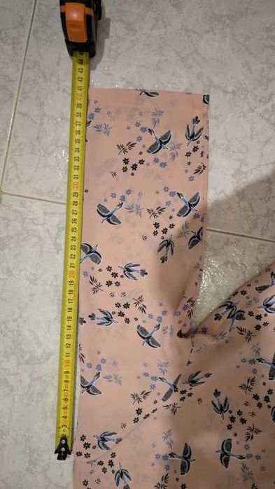 Blusa com pássaros andorinhas azuis larga simples