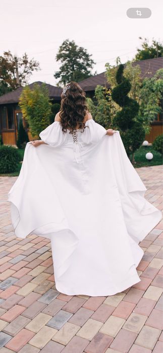 Шикарное свадебное платье