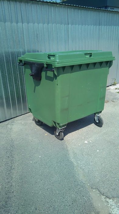 Używane pojemniki na odpady 1100l niemieckie kosze na śmieci