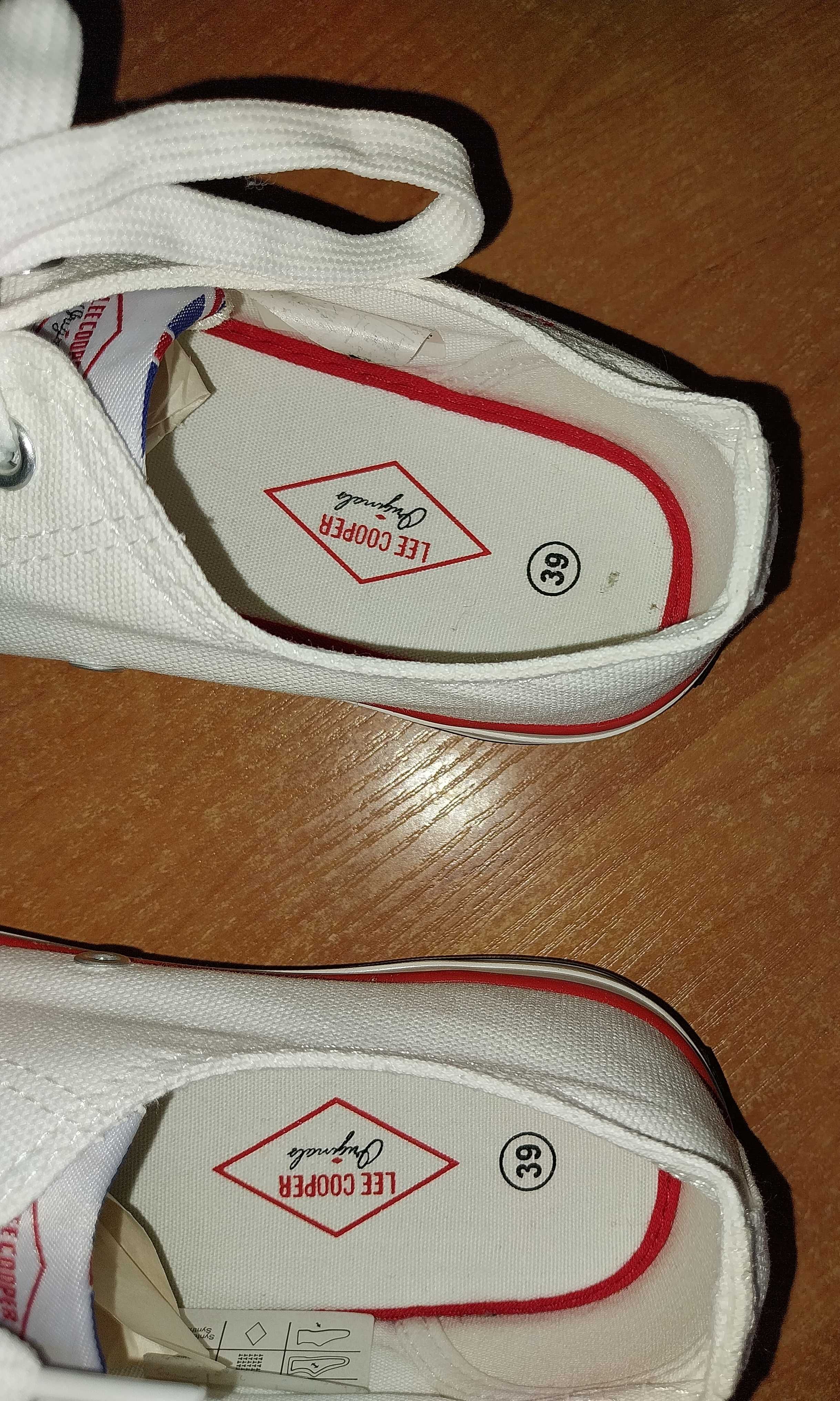 Białe trampki Lee Cooper, r. 39