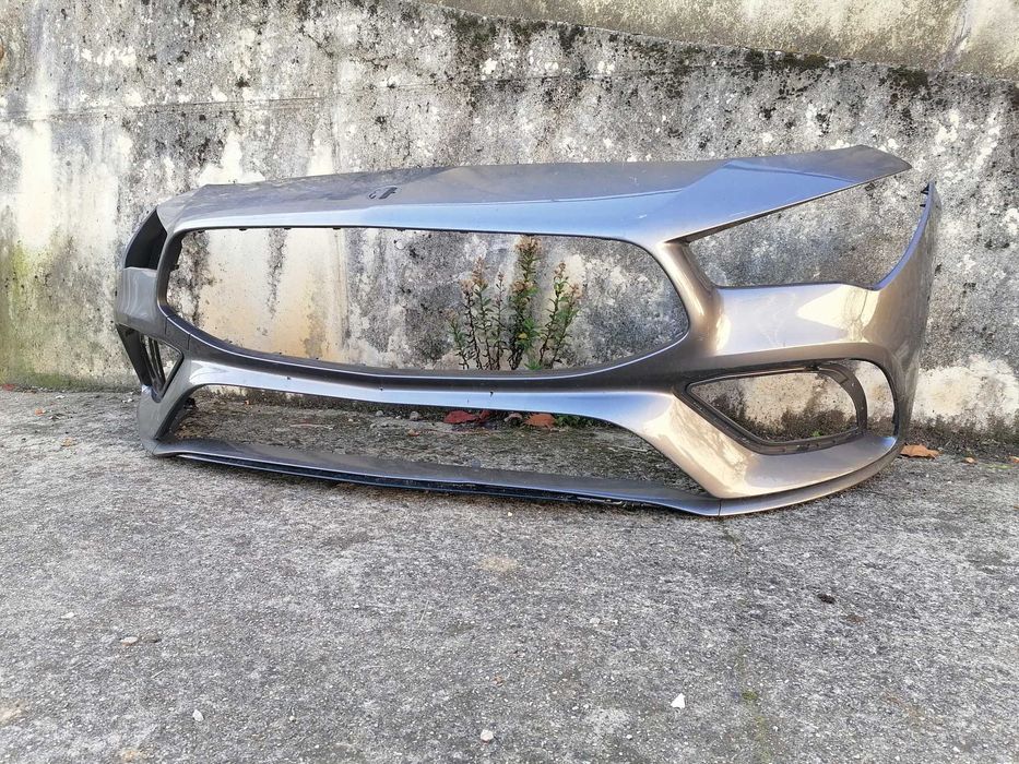 Para-choques Mercedes cla w118 Amg frente