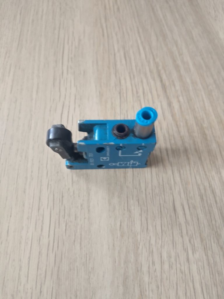 Switch powietrza crouzet
