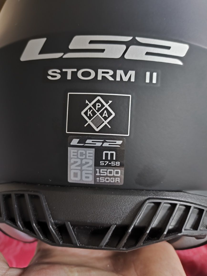Sprzedam nowy kask LS2