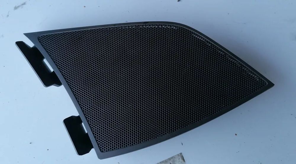 CHEVROLET CORVETTE C7 Z06 17r KRATKA GŁOŚNIKA AMH47944