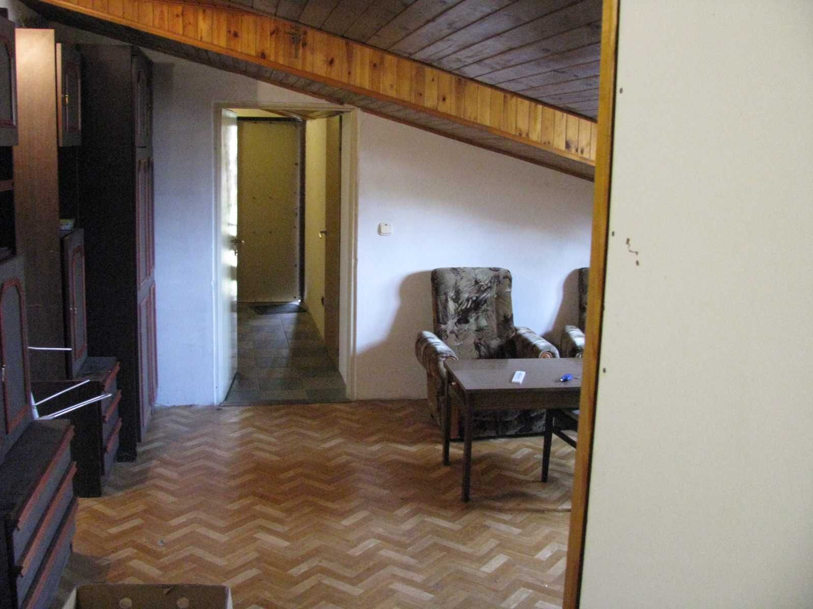 Mała hala magazynowa z budynkiem mieszkalno-biurowymi, działka 920m2