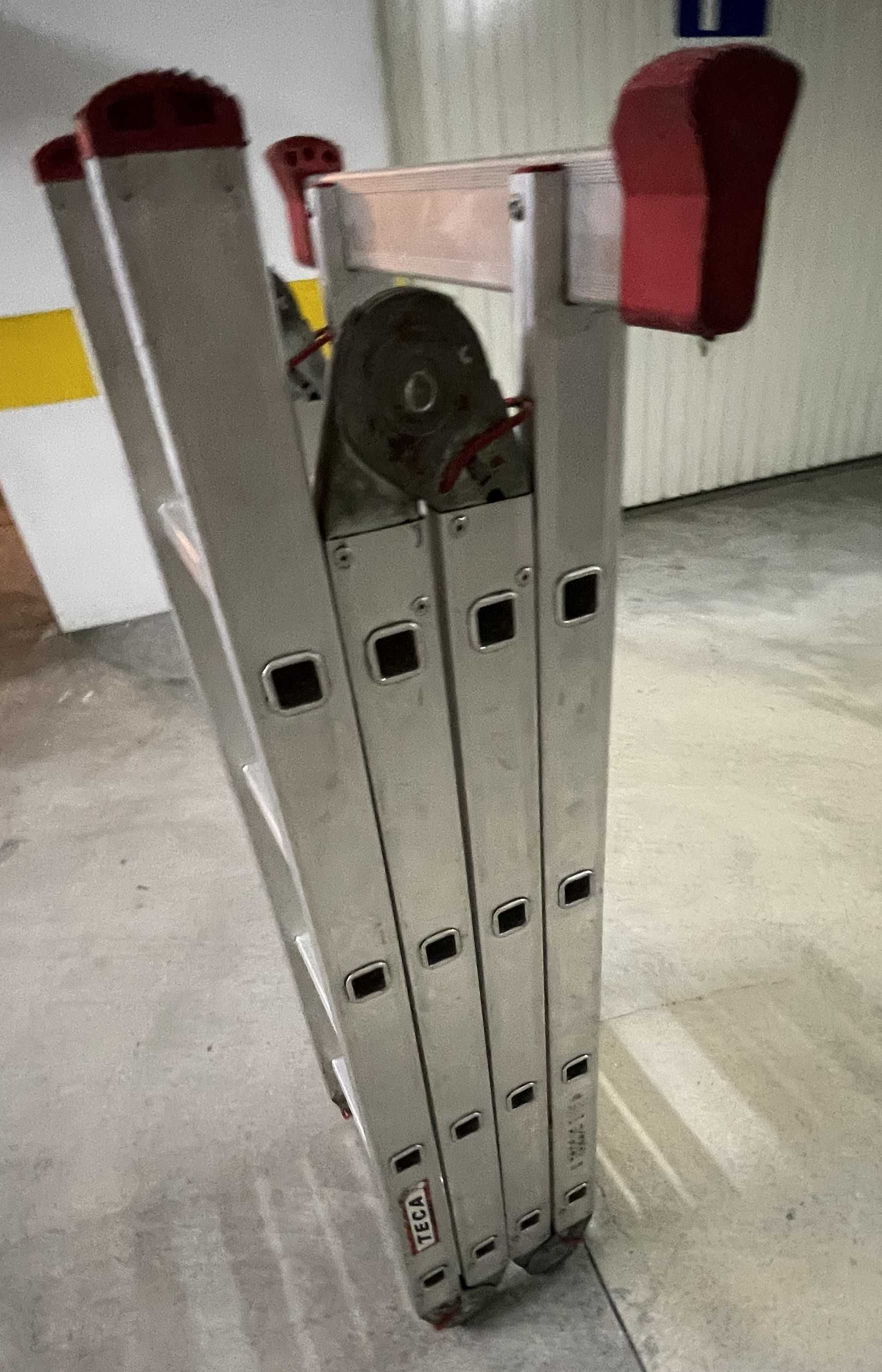 Escada Multiusos c/ Plataforma
