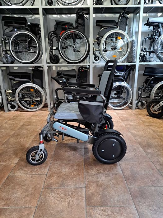 Wózek inwalidzki elektryczny AT52333 + Pilot do zdalnego sterowania