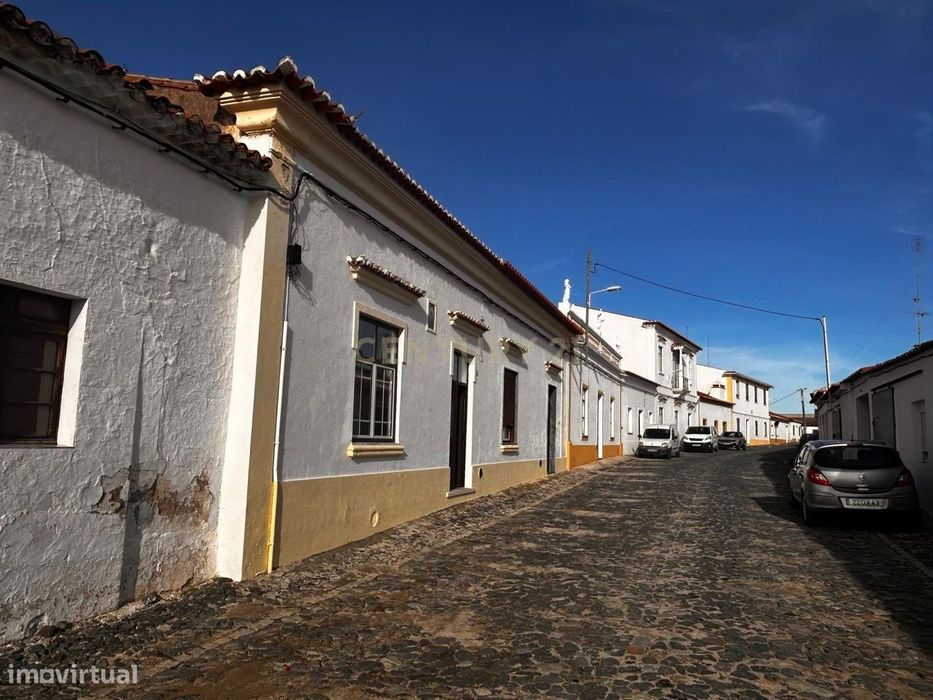 Moradia com 204m2 em Safara