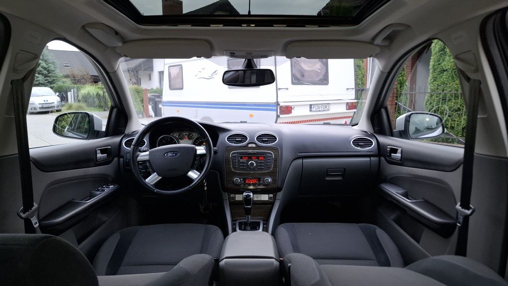 Śliczny Ford Focus GHiA 2.0 TDCi Automat