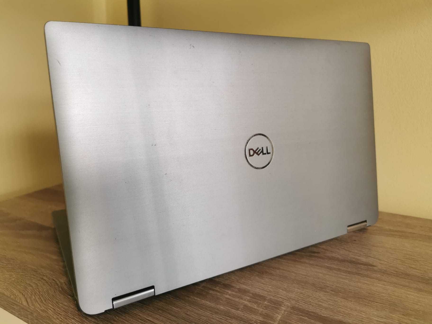 Laptop Dell Latitude 7400 2in1