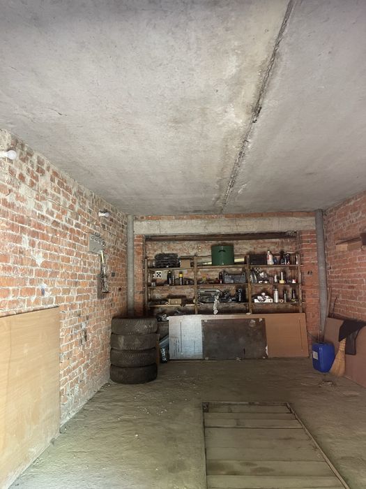 Продам гараж на проспекте