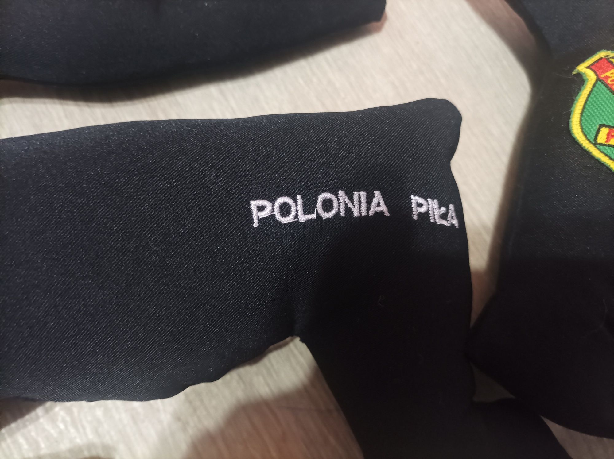 2 maskotki Polonia Piła