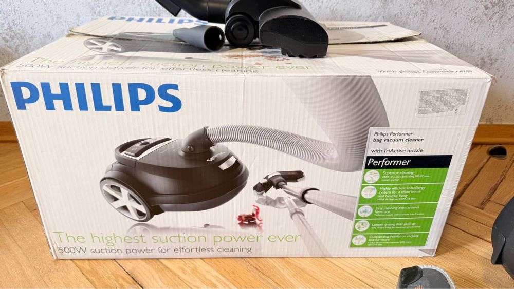Пилосос Philips в гарному стані