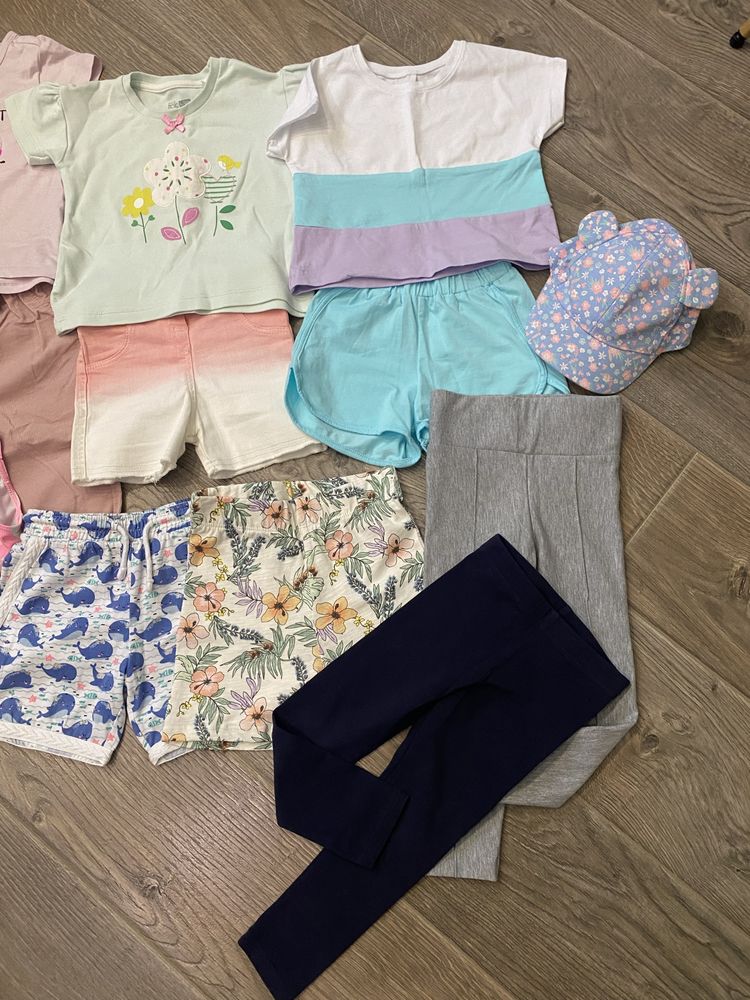 Літній одяг на дівчинку 2-3 роки(лот)
