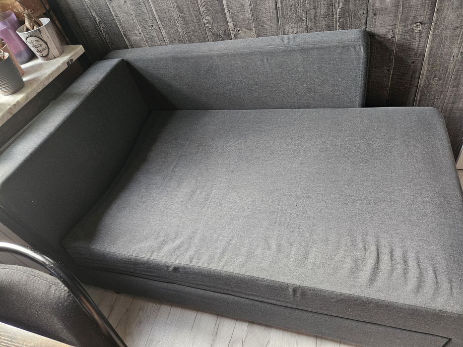 Łóżko pojedyncze z pojemnikiem, sofa Ikea Bygget