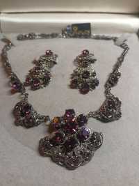 Naszyjnik srebrny z fioletowymi kryształami