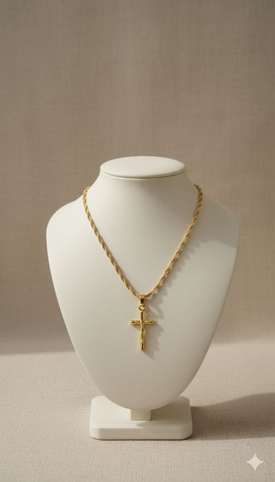 elegancki, złoty łańcuszek