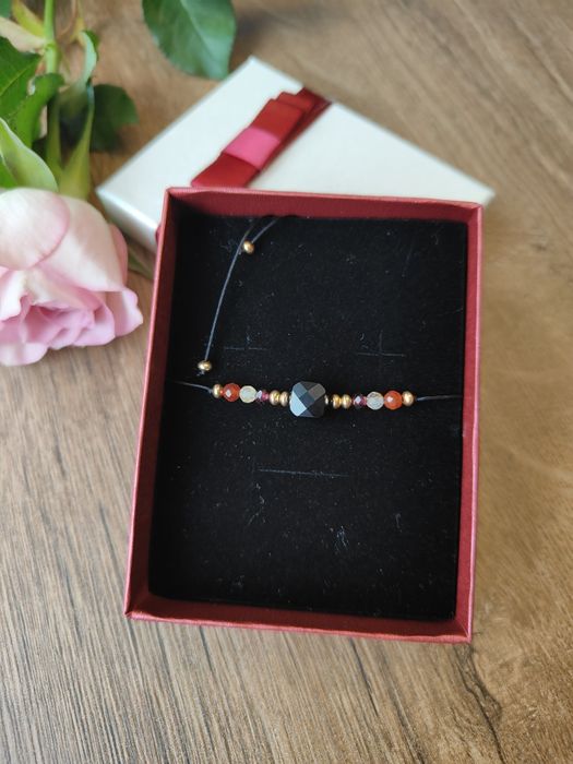 Bransoletka na jubilerskim sznurku