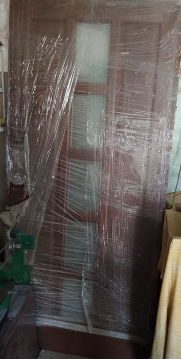 Двері дерев'яні вхідні