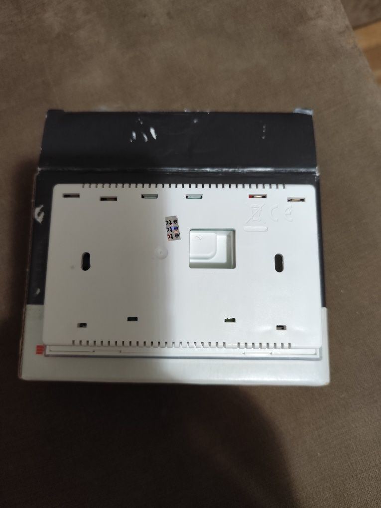 Nowa cena ! Termostat Vemer Tuo WiFi VE 788600