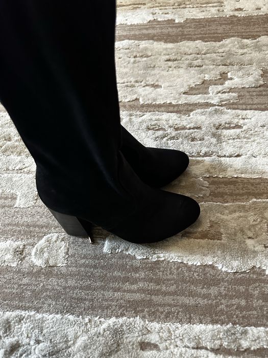 Черные замшевые сапоги, ботфорты 37 размер