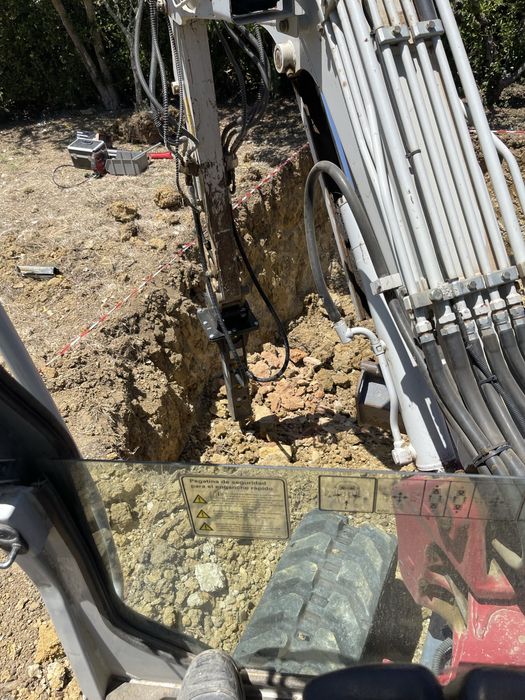 Escavaçoes e terraplanagens