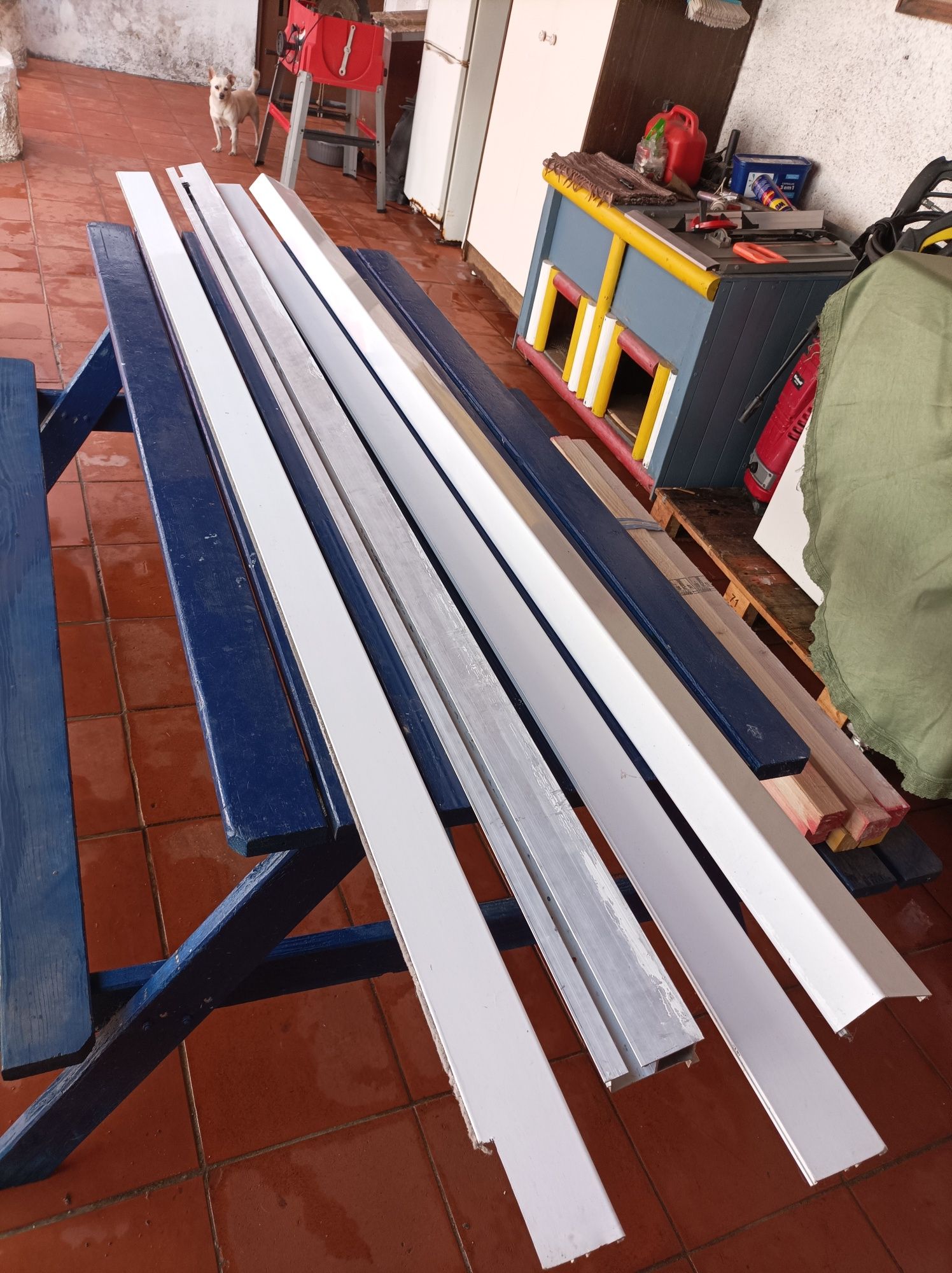 Porta de correr completa com calhas