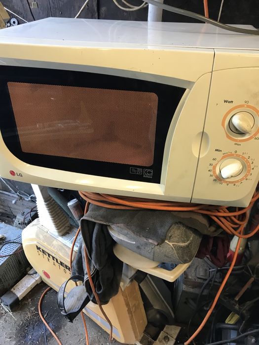 Sprzedam mikrofale LG dobry stanie