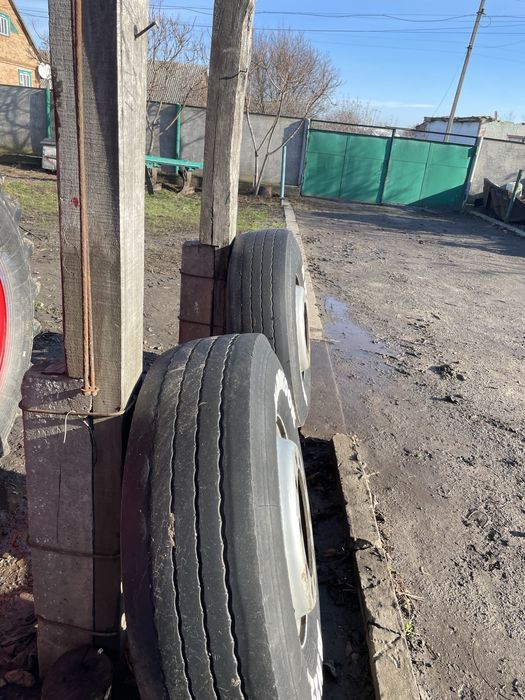 Шини 315,80,22,5 Диски 22,5
