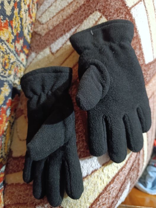 Продам теплі зимові рукавички