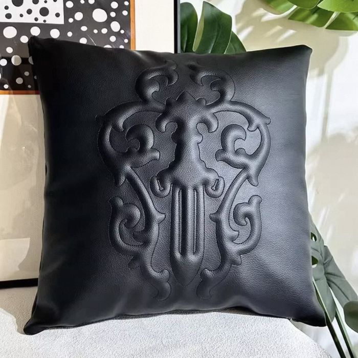 Шкіряні подушки Chrome Hearts