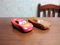 2 Carrinhos da Disney : Mattel