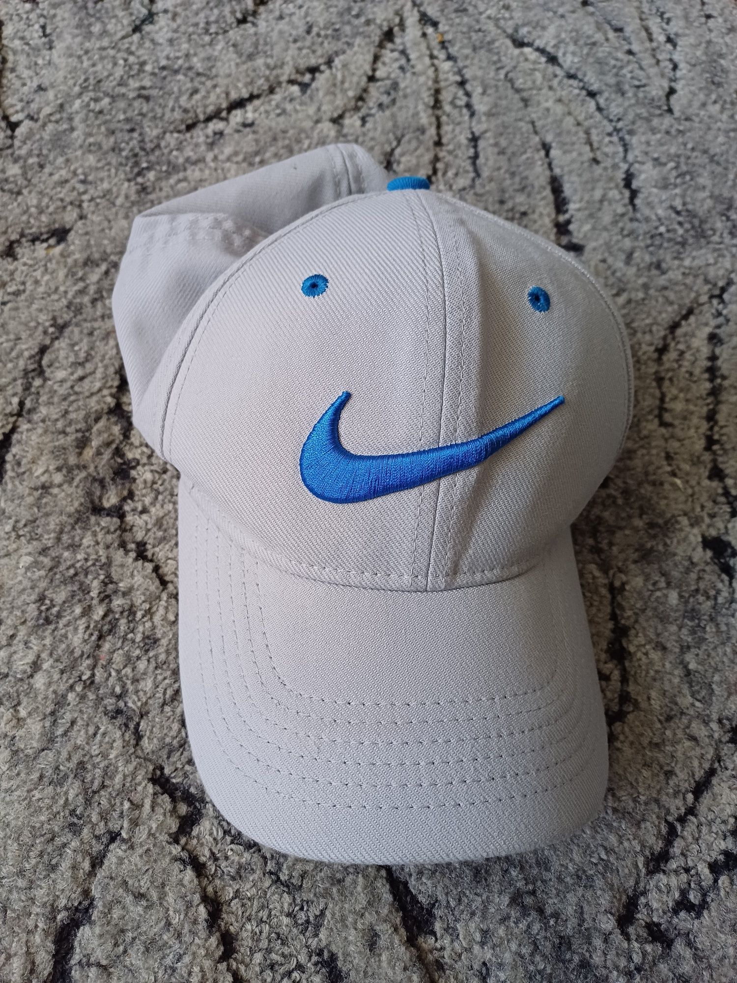 Czapka z daszkiem Nike oryginalna snapback Classic 99 Dri-fit jak NOWA