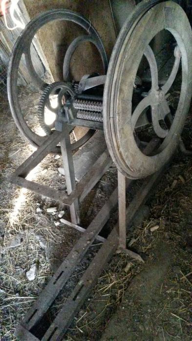 Продам січкарню .