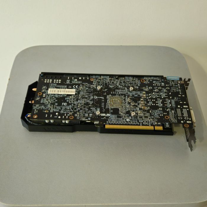 Відеокарта Asus Radeon HD 7850 DCII DirectCU II (б/в)
