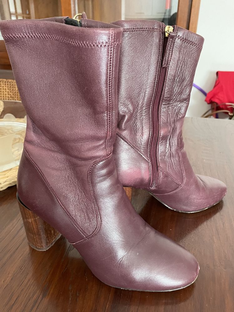 Botas uterque com salto em madeira