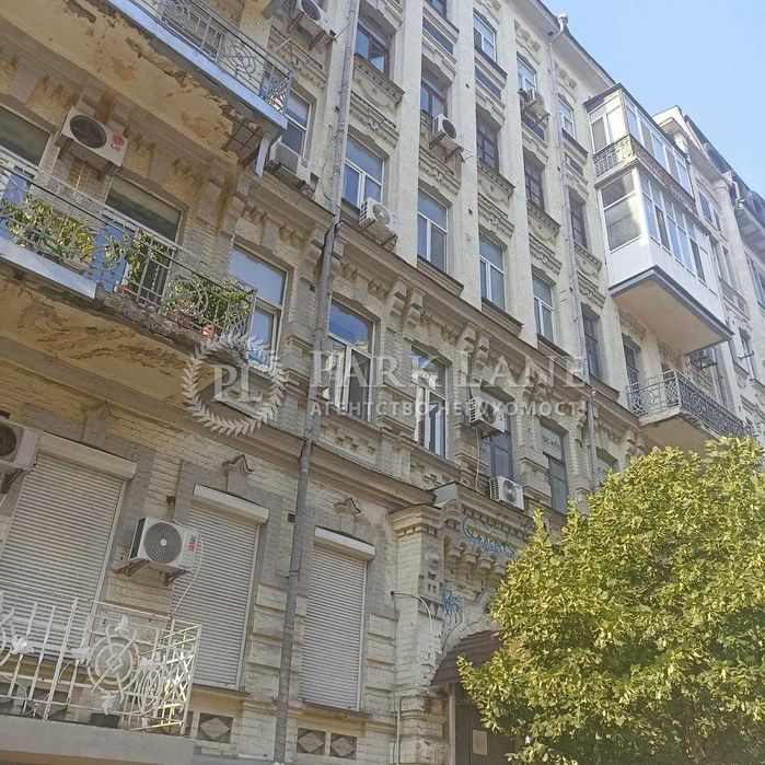 Продаж 2К Квартири Саксаганського, 36а ЦЕНТР Царський будинок 65м2