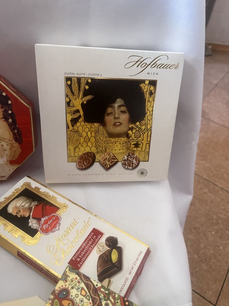 Коробочки от конфет Моцарт Mozart, Sisi, Lindt. За все - 200 грн