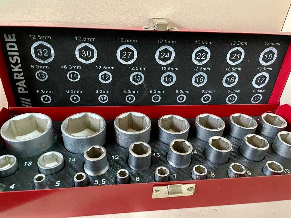 Набор головок торцевых в метал. кейсе 1/2" 1/4"  (4-32) 24 шт PARKSIDE