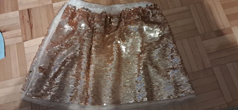 Spódnica z cekinów 140