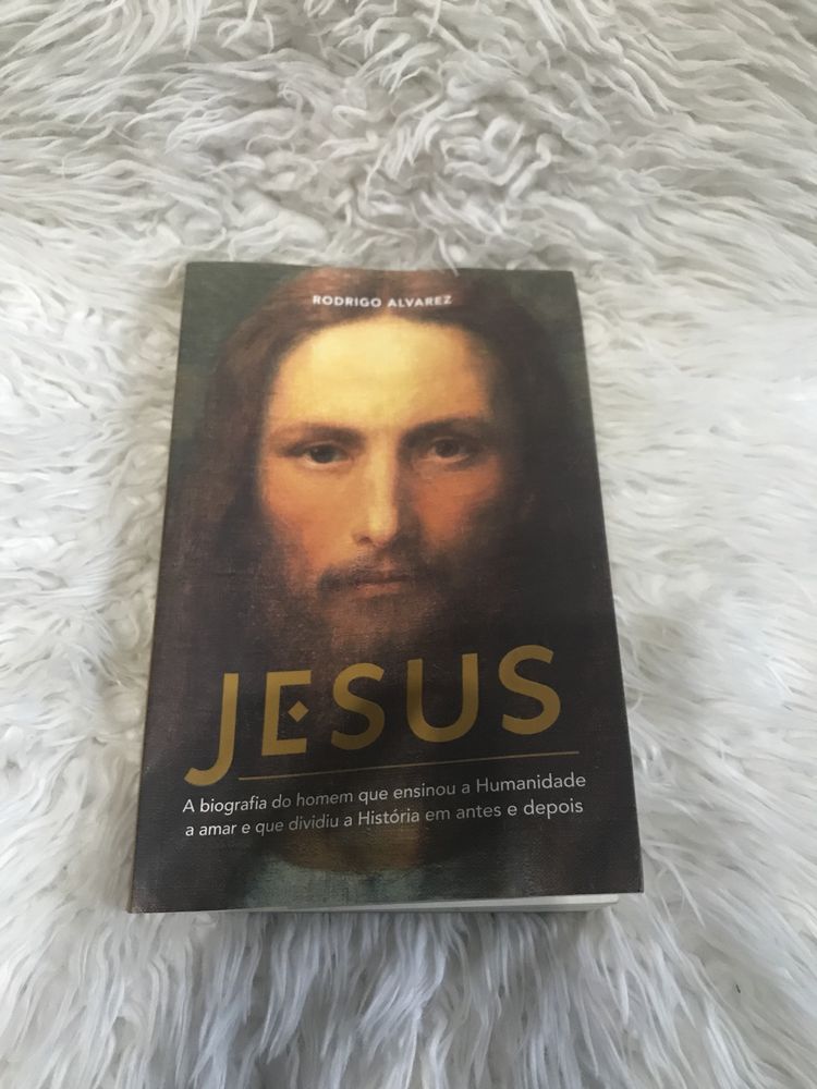 Livro: Jesus de Rodrigo Alvarez - Porto Editora - Novo-nunca utilizado