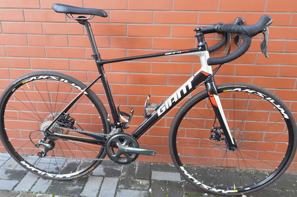 Rower szosowy Giant Defy Aluxx Tiagra 2x10rz tarcze koła Mavic Aksium