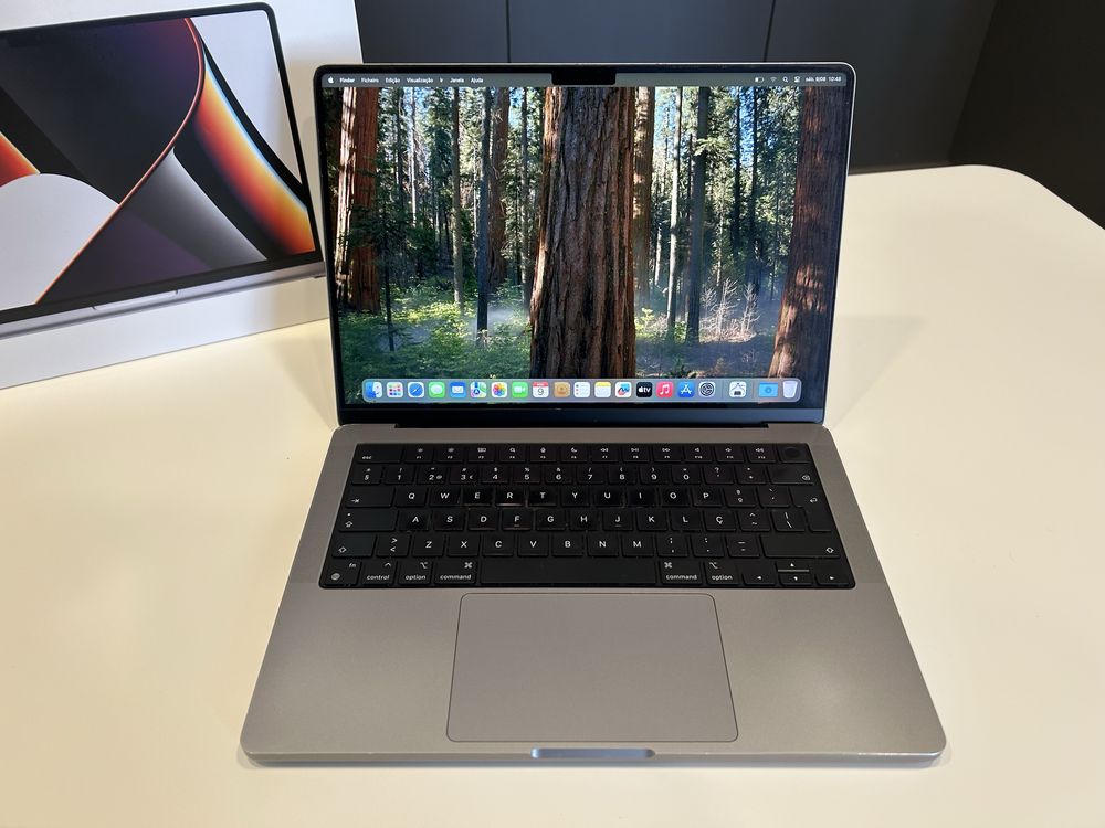 Apple MacBook M1 Pro 14" - 16GB/1TB