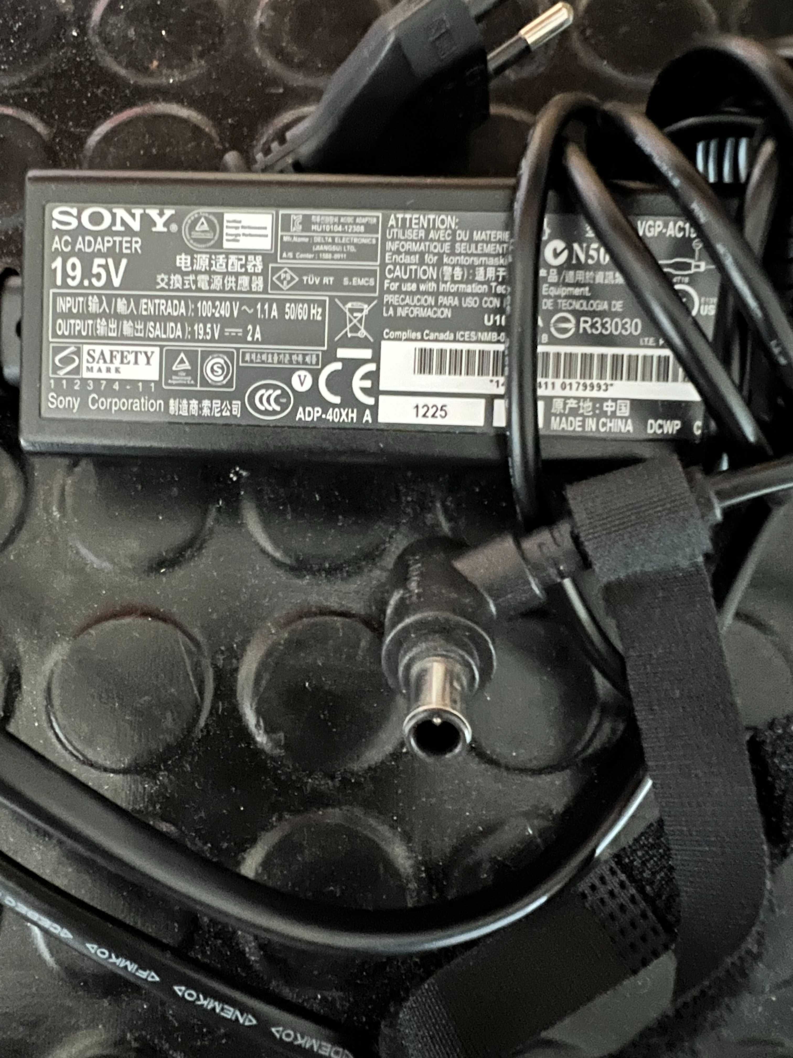 Adaptador Ac/Dc para Sony VGP-AC19V57 e Alimentador Camera HI8 AC-L10B