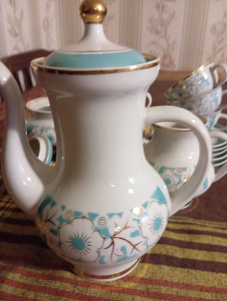 Продам кофейный сервиз времён СССР.