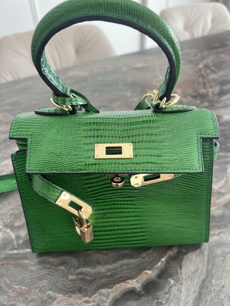 Продам сумку модели Kelly